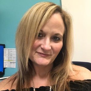 Meet your Posher, Annette